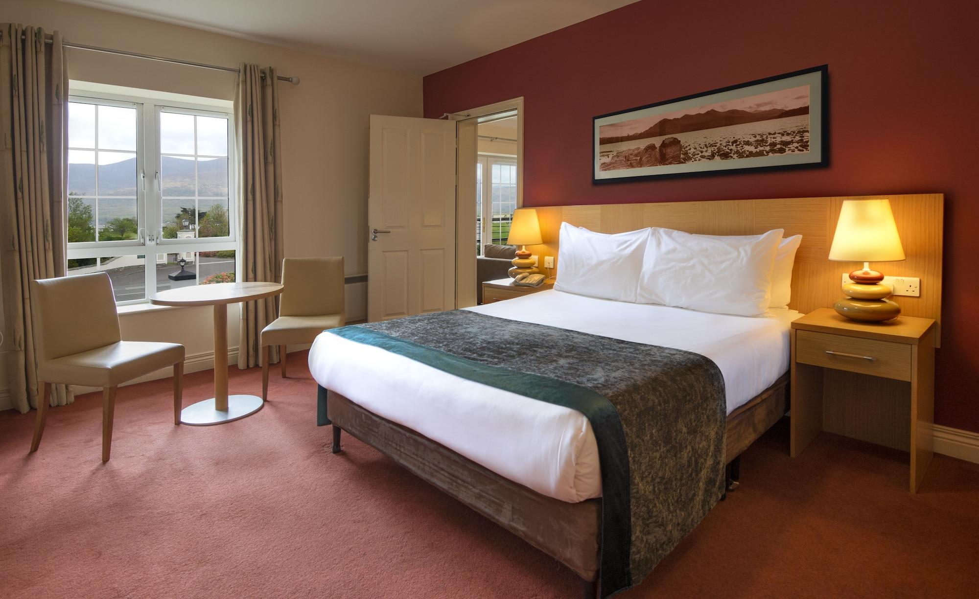 Innisfallen Hotel คิลลาร์นีย์ ภายนอก รูปภาพ