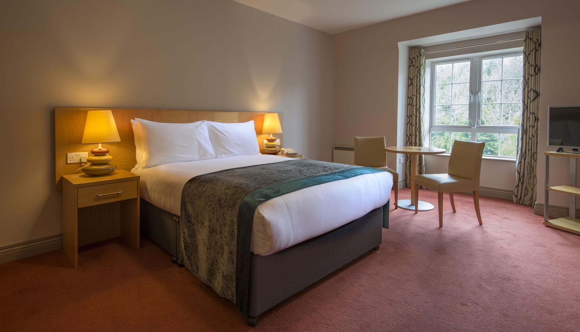 Innisfallen Hotel คิลลาร์นีย์ ภายนอก รูปภาพ