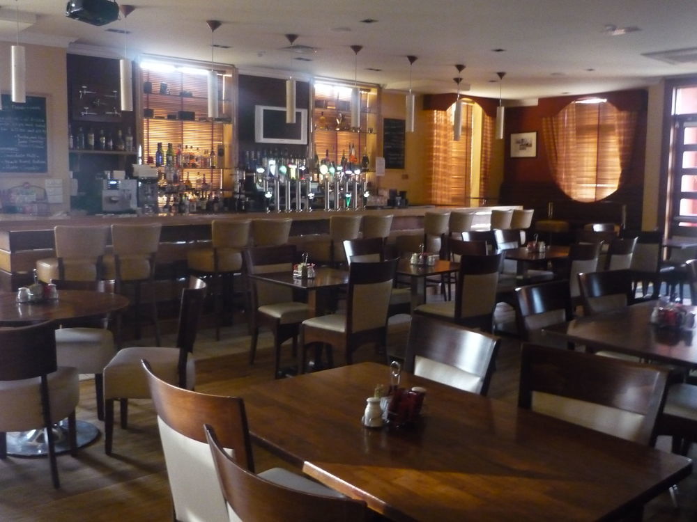 Innisfallen Hotel คิลลาร์นีย์ ภายนอก รูปภาพ