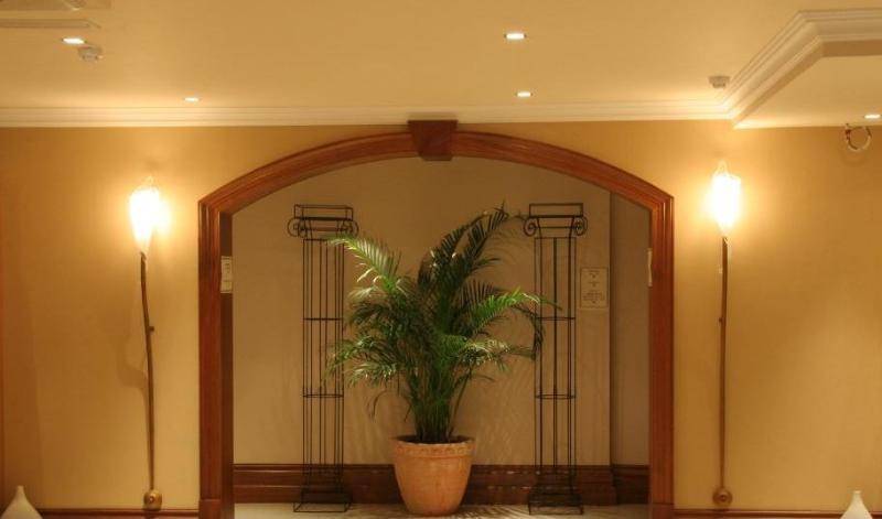 Innisfallen Hotel คิลลาร์นีย์ ภายนอก รูปภาพ